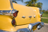 amarelo carro clássico cubano